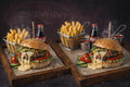 2 Burger + Patates + Coca Cola 460 TL